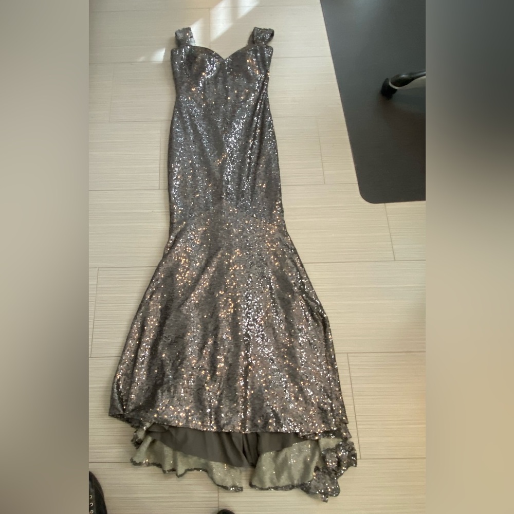 Basix Black Label Sequined Gown-size 10-Prom, Bridesmaid, Formal! FREE SHIPPING